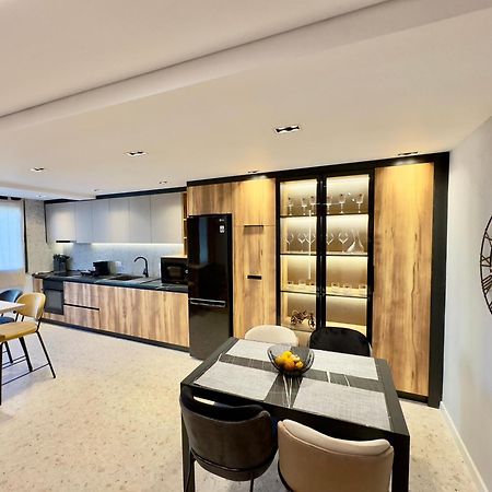 Soinn'S Apartament Тирана Экстерьер фото