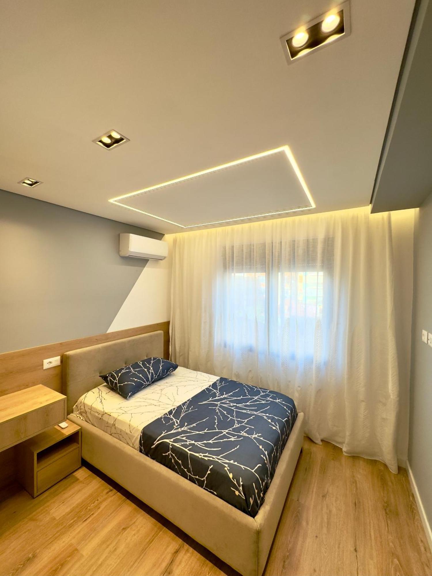 Soinn'S Apartament Тирана Экстерьер фото
