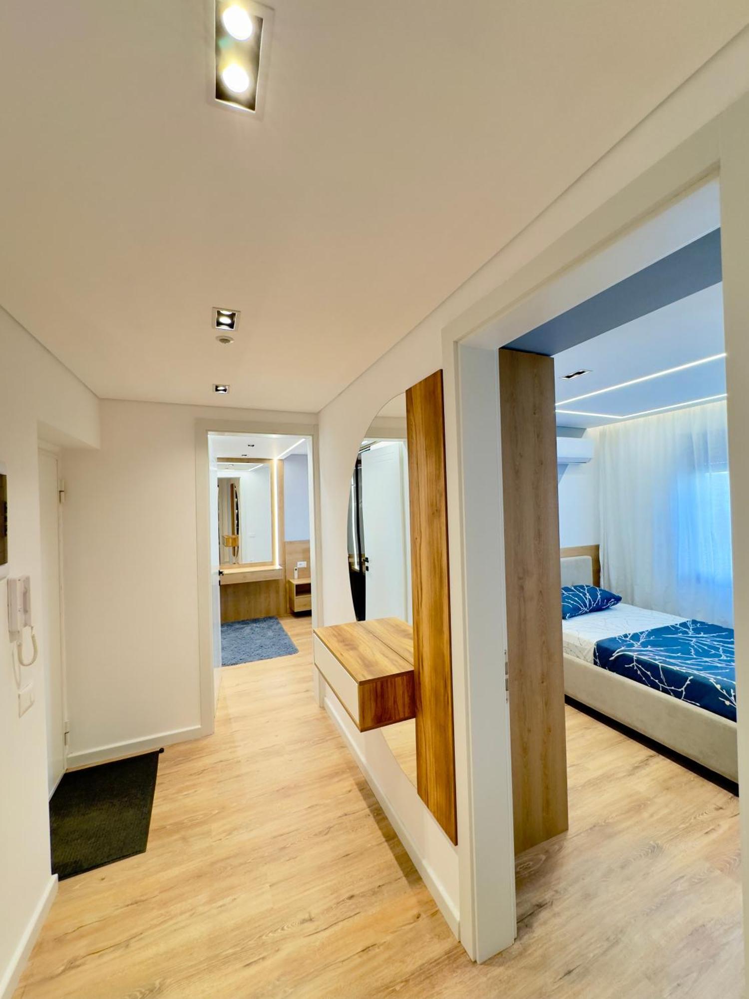 Soinn'S Apartament Тирана Экстерьер фото