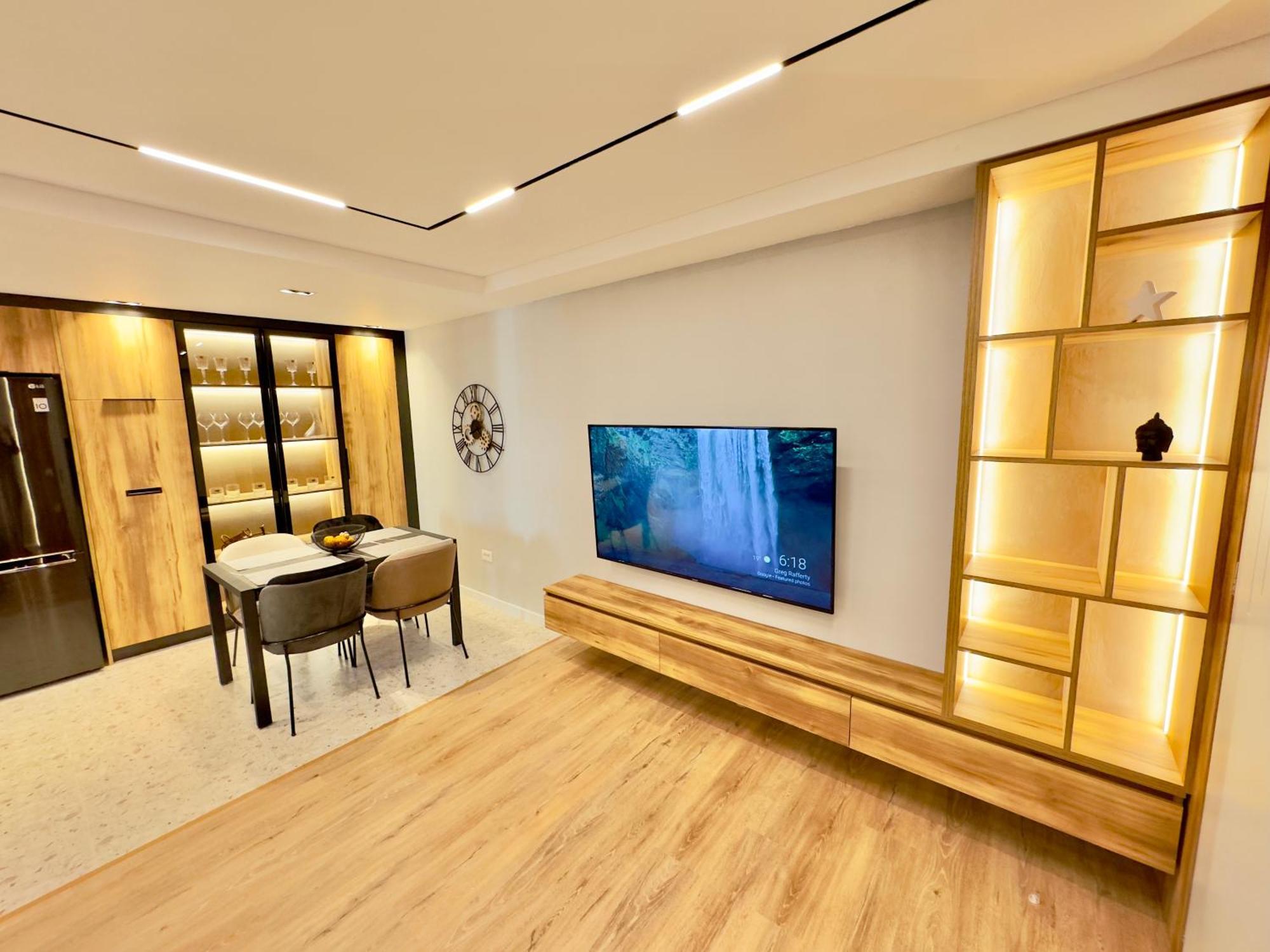 Soinn'S Apartament Тирана Экстерьер фото