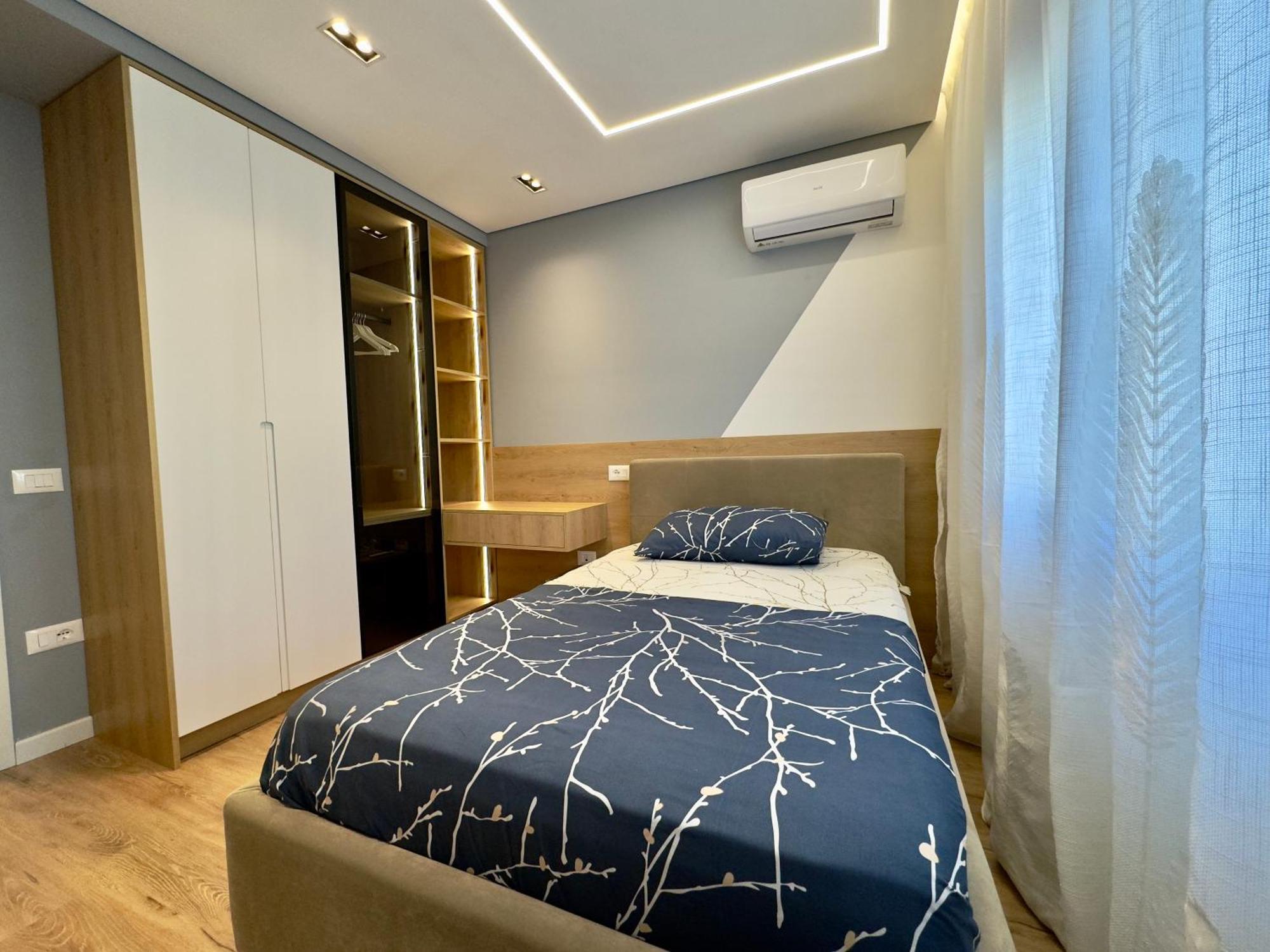 Soinn'S Apartament Тирана Экстерьер фото